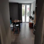Slo Design House Πανσιόν