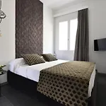 Πανσιόν Slo Design House 4*