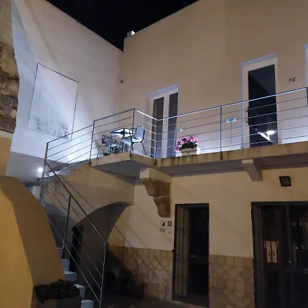 Slo Design House Πανσιόν 4*