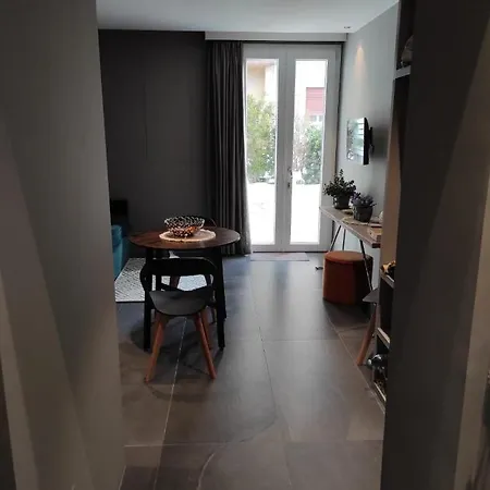 Slo Design House 招待所