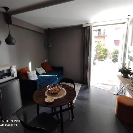Slo Design House 4*