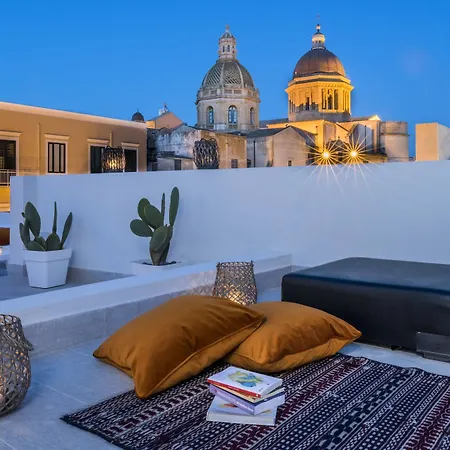 Slo Design House 4*